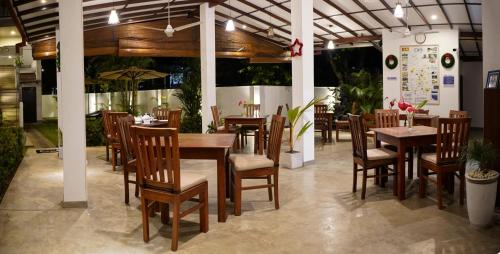 Restaurant, Weleges Place in Hikkaduwa Restaurant, Weleges Place in Hikkaduwa