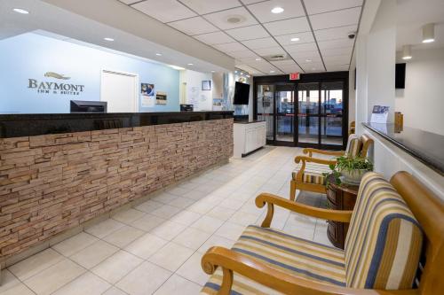 大堂, 勒瓊營溫德姆柏茂酒店 (Baymont by Wyndham Camp Lejeune) in 阿什塔比拉 (NC) 大堂, 勒瓊營溫德姆柏茂酒店 (Baymont by Wyndham Camp Lejeune) in 阿什塔比拉 (NC)