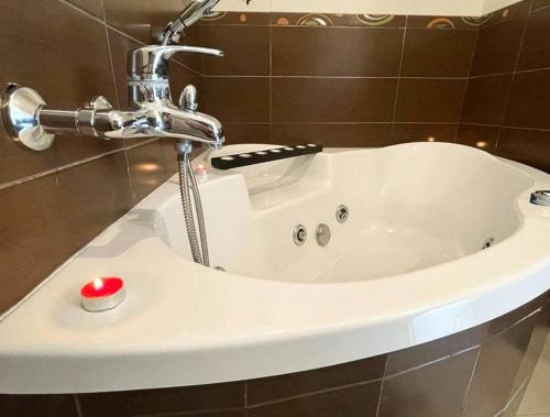 Pezsgőfürdő, Casa rural Isi in Torrenueva Pezsgőfürdő, Casa rural Isi in Torrenueva