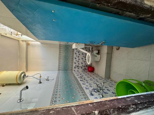 Fürdőszoba, Daulatabad Guest House in Daulatabad Fürdőszoba, Daulatabad Guest House in Daulatabad