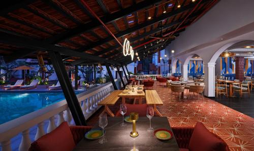 Restaurant, Ronil Goa, A JDV By Hyatt Hotel in Baga Restaurant, Ronil Goa, A JDV By Hyatt Hotel in Baga