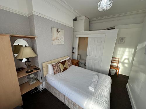 Ocean Road Rooms in South Shields Ocean Road Rooms in South Shields