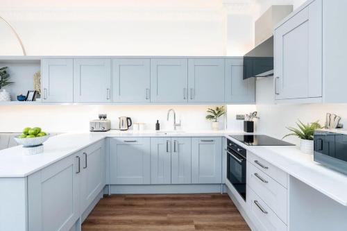 Konyha, Granby Gem: Exquisite 3-Bed Flat in High Harrogate Konyha, Granby Gem: Exquisite 3-Bed Flat in High Harrogate