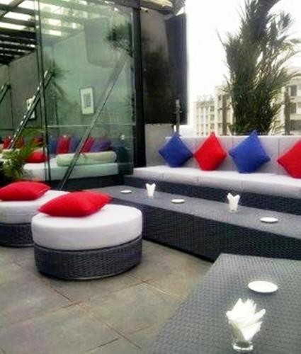 Bar/lounge, Gino Feruci Braga Hotel near Asia Afrika Street Bar/lounge, Gino Feruci Braga Hotel near Asia Afrika Street