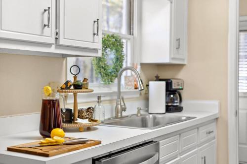 The Chestle House - Updated Ranch with 3 King Beds in بيشترى The Chestle House - Updated Ranch with 3 King Beds in بيشترى