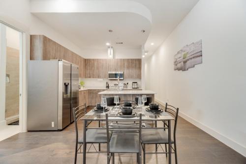 Facilities, Cozy loft style 2BR I Gym I Parking I Workspace in Cedars Facilities, Cozy loft style 2BR I Gym I Parking I Workspace in Cedars