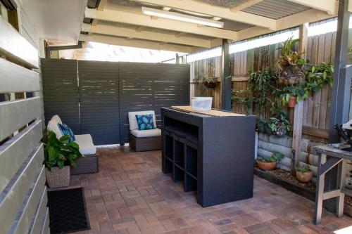 Central Studio + Close to the beaches + Wifi & Netflix in otok sjeverni Stradbroke Central Studio + Close to the beaches + Wifi & Netflix in otok sjeverni Stradbroke