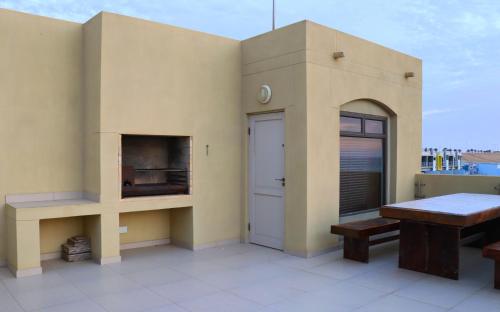 מרפסת, Dolphin Beach Self Catering Unit in ראנד רייפלס מרפסת, Dolphin Beach Self Catering Unit in ראנד רייפלס