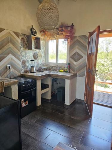 Kitchen, Chilled Vibes in Zitundo Kitchen, Chilled Vibes in Zitundo