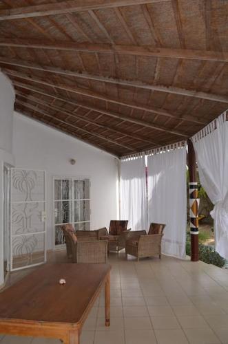 Villa Mandel Nafio, Haus mit Garten nahe dem Atlantik in Ouoran Villa Mandel Nafio, Haus mit Garten nahe dem Atlantik in Ouoran