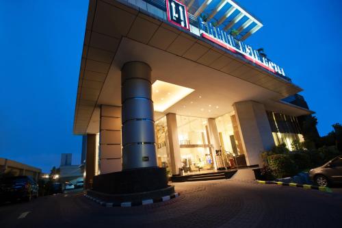 Grand Asia Hotel in Pluit Grand Asia Hotel in Pluit