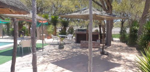 Pemandangan, Paradise Camp Delux Rooms in Grootfontein Pemandangan, Paradise Camp Delux Rooms in Grootfontein