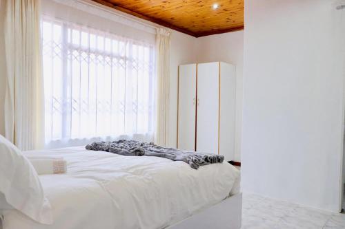 Lake Acres Guest House in Kokstad Lake Acres Guest House in Kokstad