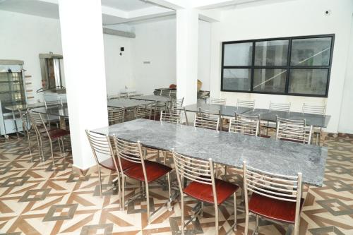 Konyha, Hotel Vetrivel International by Browntree Resorts in Kodaikanal Városközpont Konyha, Hotel Vetrivel International by Browntree Resorts in Kodaikanal Városközpont