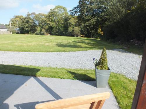 Garden, KillarneyCabins IE, Adult Accommodation in Ballycasheen Area Garden, KillarneyCabins IE, Adult Accommodation in Ballycasheen Area
