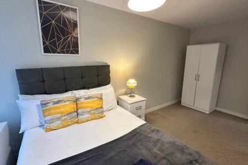Cosy 1 Bed Central Manchester Apartment Sleeps 2