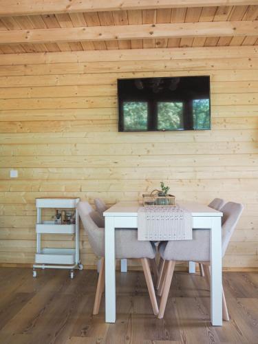 บริการและสิ่งอำนวยความสะดวก, Sítio dos Carvalhos (Sitio dos Carvalhos) in โกวิเด บริการและสิ่งอำนวยความสะดวก, Sítio dos Carvalhos (Sitio dos Carvalhos) in โกวิเด