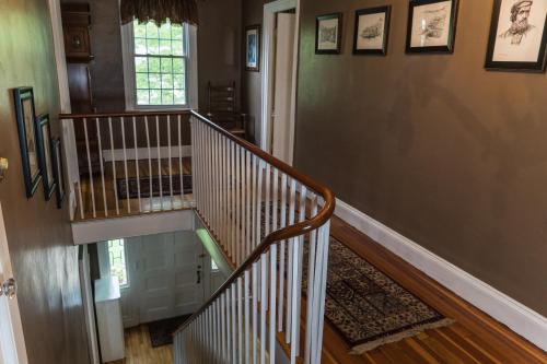 Antique1242 British Bed & Breakfast in Enfield Antique1242 British Bed & Breakfast in Enfield