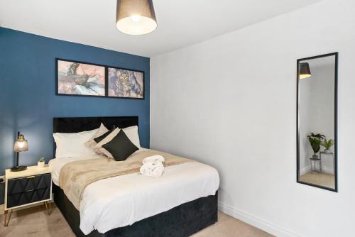 Harbourside Heaven in Bristol - Sleeps 8