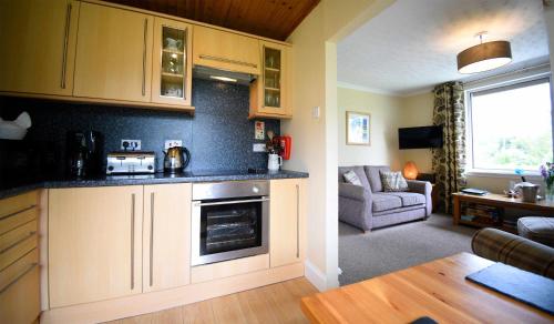 Konyha, Kiltaraglen House in Leverburgh Konyha, Kiltaraglen House in Leverburgh