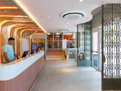 Lobby, B&B HOTEL Santos Dumont in Downtown Rio de Janeiro Lobby, B&B HOTEL Santos Dumont in Downtown Rio de Janeiro