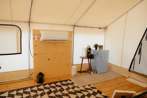 Glamping Tents 2 Queens at Lake Guntersville State Park in 崗特斯維爾 (AL) Glamping Tents 2 Queens at Lake Guntersville State Park in 崗特斯維爾 (AL)
