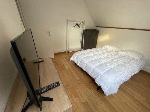 Chambre meuble ideale pour deplacement d'affaires in Le Petit-Quevilly Chambre meuble ideale pour deplacement d'affaires in Le Petit-Quevilly