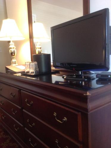 在meiguo.com看到的The Crown & Anchor的介绍图片