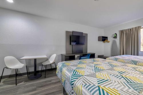 Studio 6 Little Rock, AR - South in Little Rock (AR) Studio 6 Little Rock, AR - South in Little Rock (AR)