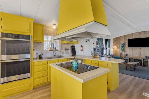 Cabin with breathtaking view Stop before Tahoe in Όμπερν(Καλιφόρνια) Cabin with breathtaking view Stop before Tahoe in Όμπερν(Καλιφόρνια)