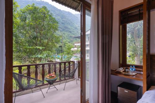 Mai Chau Mountain View Resort in Mai Chau (Hoa Binh) Mai Chau Mountain View Resort in Mai Chau (Hoa Binh)