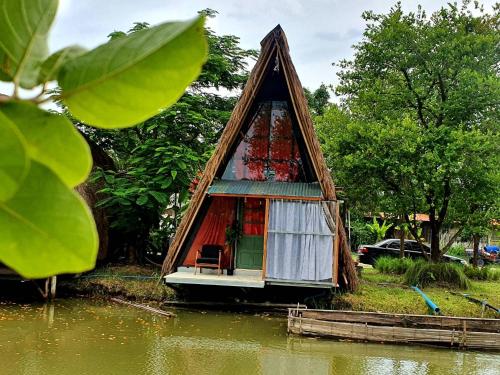 บ้านนกฮูก อิงธารา in Sena บ้านนกฮูก อิงธารา in Sena