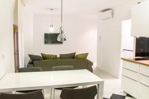 This photo about Santa Cruz Apartments shared on HyHotel.com