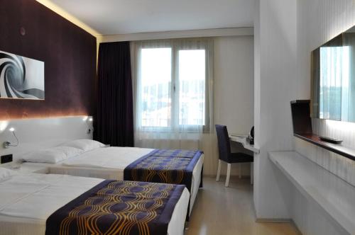This photo about Etap Altinel Hotel Aliaga shared on HyHotel.com