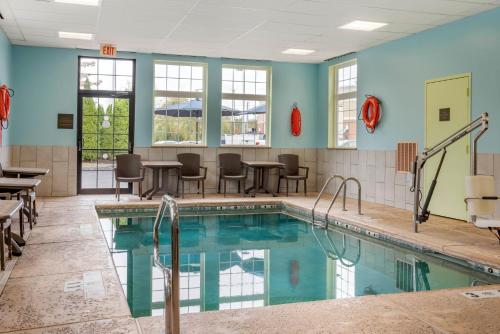 Comfort Inn University in Buffalo (NY) Comfort Inn University in Buffalo (NY)