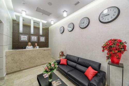 Lobby, Alarus Luxe Hotel & Restaurant in Odessa stadscentrum Lobby, Alarus Luxe Hotel & Restaurant in Odessa stadscentrum
