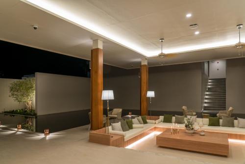 Lobby, Niranapa Boutique Resort in Kata Lobby, Niranapa Boutique Resort in Kata