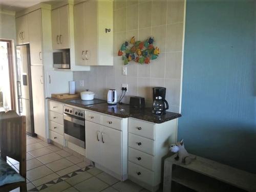 Konyha, Scottburgh beach house in Scottburgh Konyha, Scottburgh beach house in Scottburgh