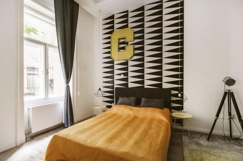 Turquoise harmony in the heart of the city