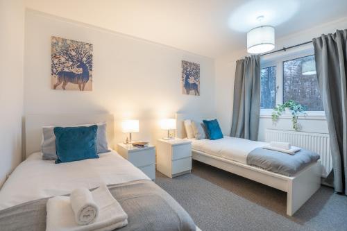 Ágy, Modern 4 Bed House-Free Parking in Livingston South Ágy, Modern 4 Bed House-Free Parking in Livingston South