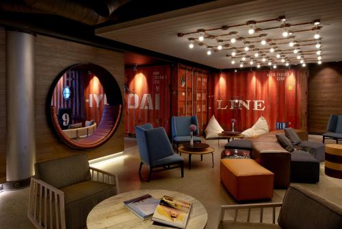 ล็อบบี้, โรงแรมเซเฟียร์ ซานฟรานซิสโก (Hotel Zephyr San Francisco) near อัลคาทราซ ล็อบบี้, โรงแรมเซเฟียร์ ซานฟรานซิสโก (Hotel Zephyr San Francisco) near อัลคาทราซ