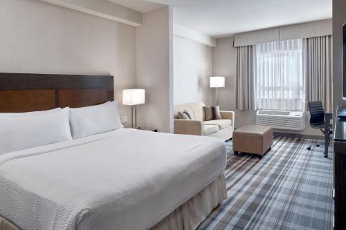 Fairfield Inn & Suites Airdrie in Airdrie Fairfield Inn & Suites Airdrie in Airdrie