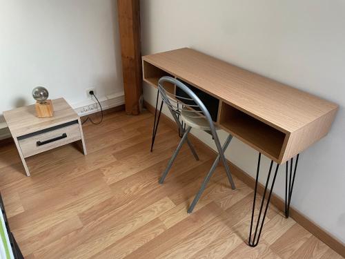 Chambre meuble ideale pour deplacement d'affaires in Le Petit-Quevilly Chambre meuble ideale pour deplacement d'affaires in Le Petit-Quevilly