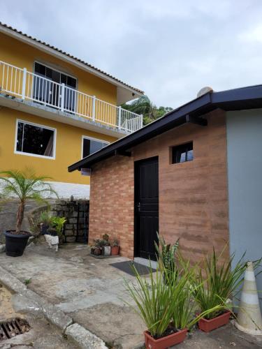 Peri kit house temporada in Morro das Pedras Peri kit house temporada in Morro das Pedras