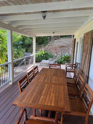 Patogumai, COCONUT BREEZE VILLA: MESMERIZING VIEWS, COOLING TRADEWINDS in Central Patogumai, COCONUT BREEZE VILLA: MESMERIZING VIEWS, COOLING TRADEWINDS in Central