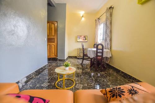 Résidence Chic & Luxueux MD & NG à Bafoussam (Residence Chic & Luxueux MD & NG a Bafoussam) in Bafoussam Résidence Chic & Luxueux MD & NG à Bafoussam (Residence Chic & Luxueux MD & NG a Bafoussam) in Bafoussam