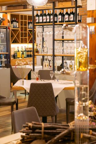 Restaurant, Hotel Alla Corte SPA & Wellness Relax in Bassano Del Grappa Restaurant, Hotel Alla Corte SPA & Wellness Relax in Bassano Del Grappa