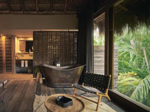 Bagno, Be Tulum Beach & Spa Resort in Tulum Bagno, Be Tulum Beach & Spa Resort in Tulum
