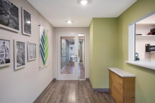 WoodSpring Suites Greenville Simpsonville in Simpsonville WoodSpring Suites Greenville Simpsonville in Simpsonville