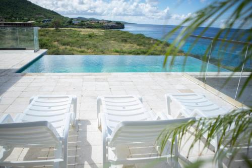 Oceanfront Private Pier waterfront Caribbean sea Villa in Lagun Oceanfront Private Pier waterfront Caribbean sea Villa in Lagun